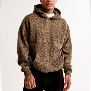 (NWT) Abercrombie & Fitch Men’s Essential Popover Hoodie Animal Print, Large